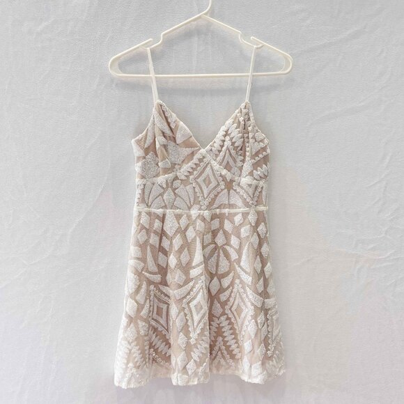 superdown White Sequin Tiff Mini Dress size Small - Picture 5 of 10